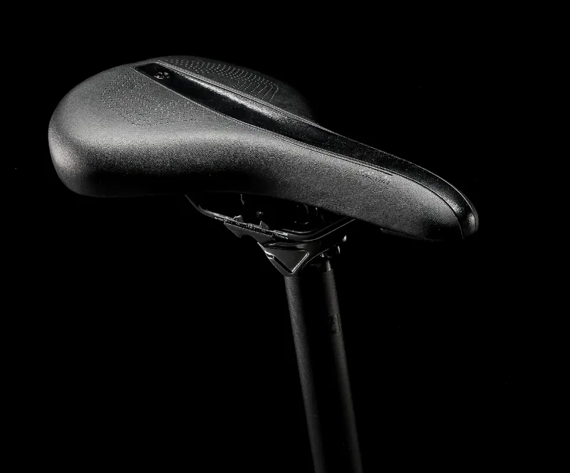 Trek Dual Sport 3 Gen 5 Hybrid Bike 2023 in Crimson Red-7